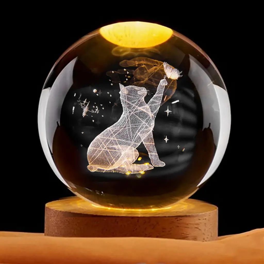 Foto de LAMPARA ESFERA DE VIDRIO GATO CON MARIPOSA 6 CM.