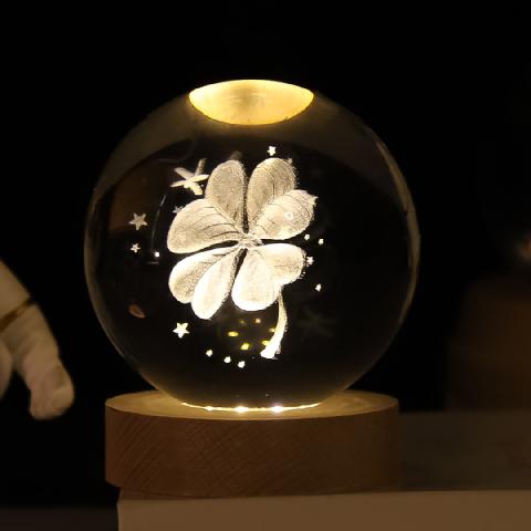 Foto de LAMPARA ESFERA DE VIDRIO TREBOL 4 HOJAS 8 CM.