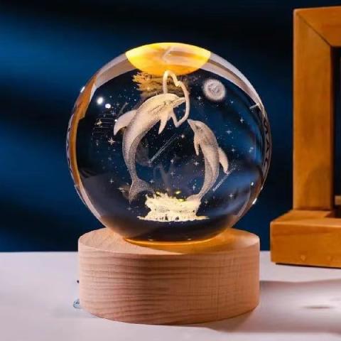 Foto de LAMPARA ESFERA VIDRIO DELFIN CORAZON 8 CM.