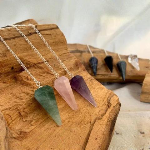 Foto de PENDULO DE PIEDRAS SEMIPRECIOSAS